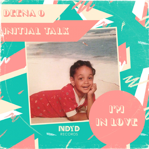 美女和男生在床上搓搓
