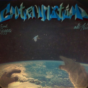 美女和男生在床上搓搓
